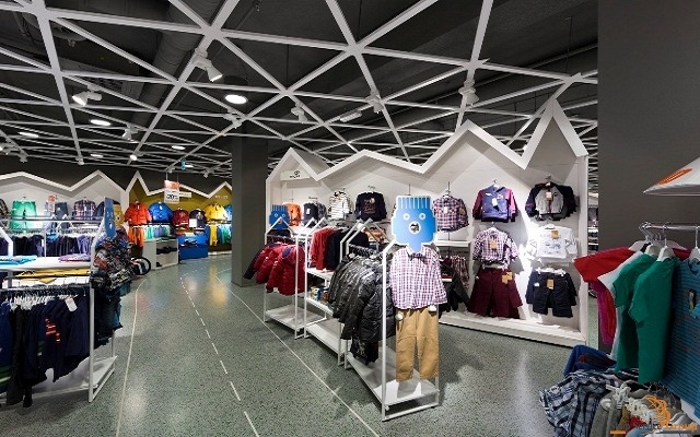 custom retail fixtures project